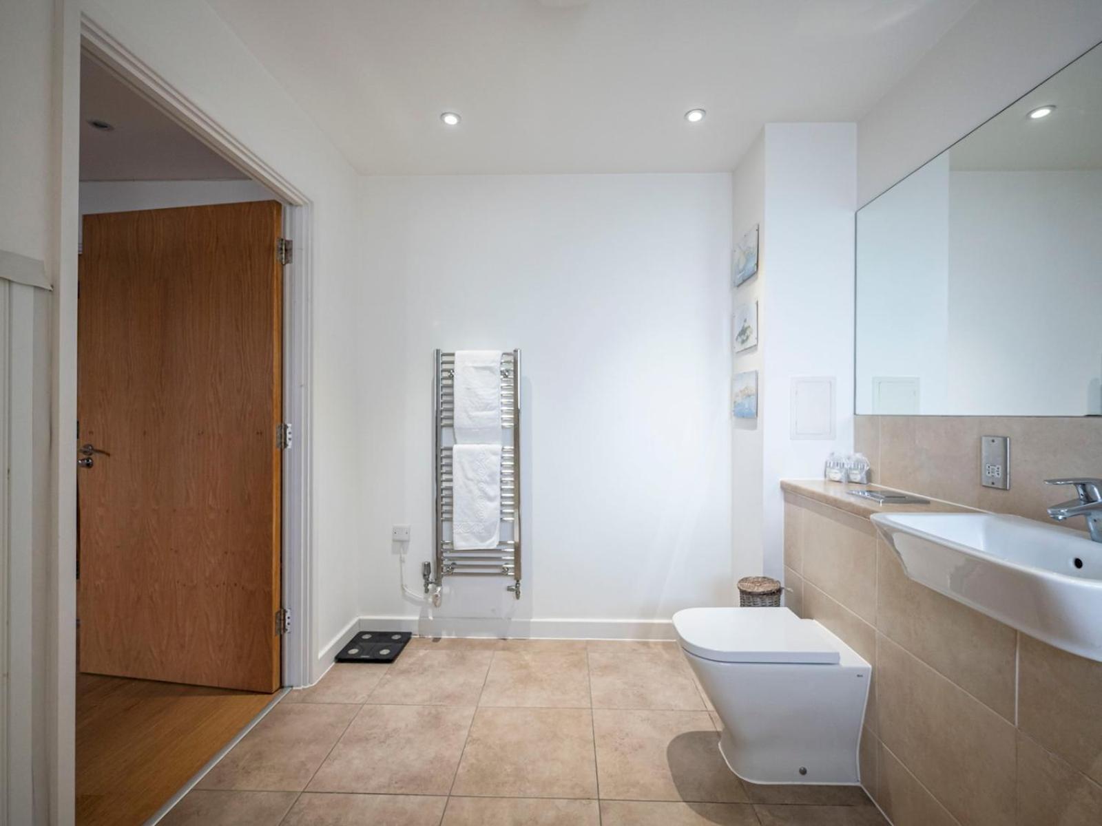 London Apartment Near Tower Bridge And Tube Pass The Keys Buitenkant foto