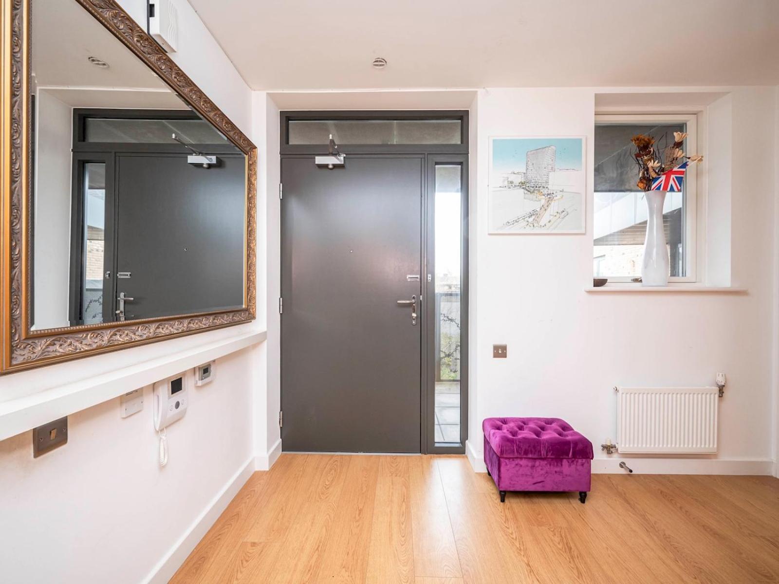 London Apartment Near Tower Bridge And Tube Pass The Keys Buitenkant foto